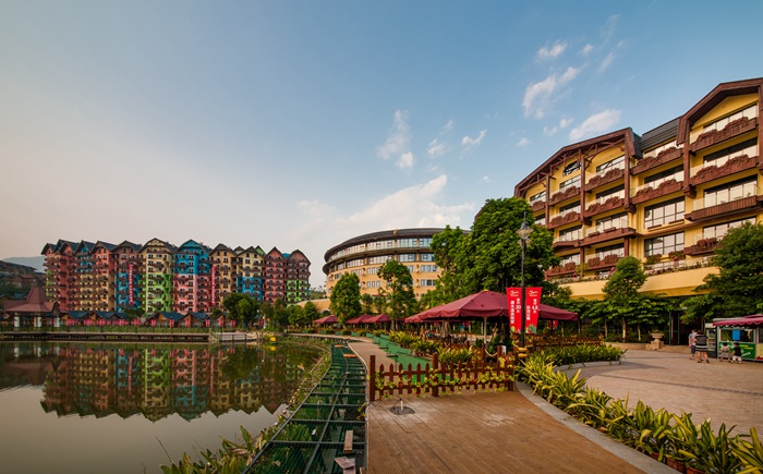 【河源源城】巴伐利亚庄园福朋喜来登度假酒店,788元起/间丨土楼房