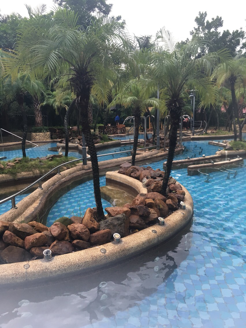 云顶温泉大酒店-坐拥将军山,享云霄动车免费接送,泡美人汤,多套餐可选